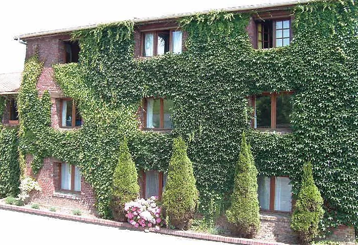 L'eolienne Otel Rouxmesnil-Bouteilles